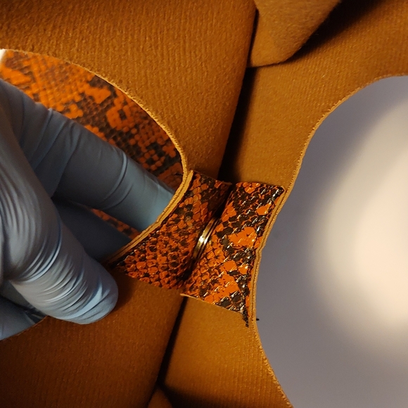 Vintage Inspired Snakeskin Minimalist Style Soft Faux Leather Handbag Clutch - Picture 9 of 12